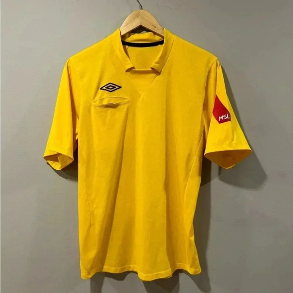 Umbro Football  Soccer Referee Jersey - Picture 1 of 7